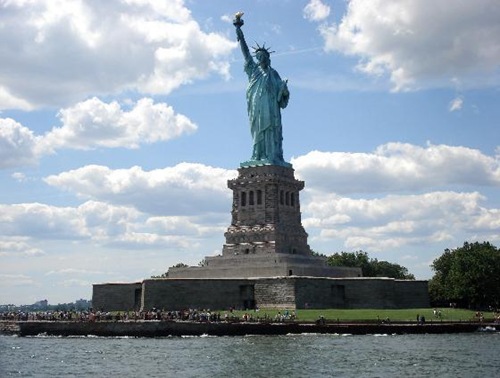 3602450-Travel_Picture-Statue_of_Liberty_National_Monument